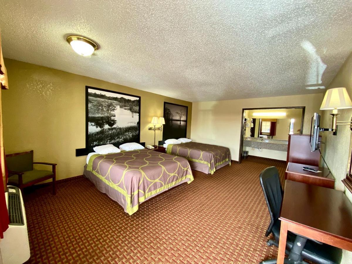 Super 8 By Wyndham Shawnee Hotel Kültér fotó